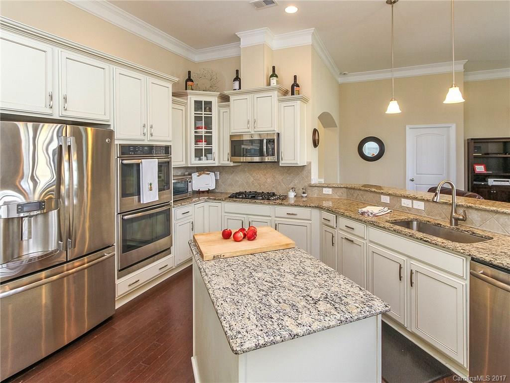150 Annatto Way, Unit 805 Tega Cay, SC 29708 - Photo 9 of 24