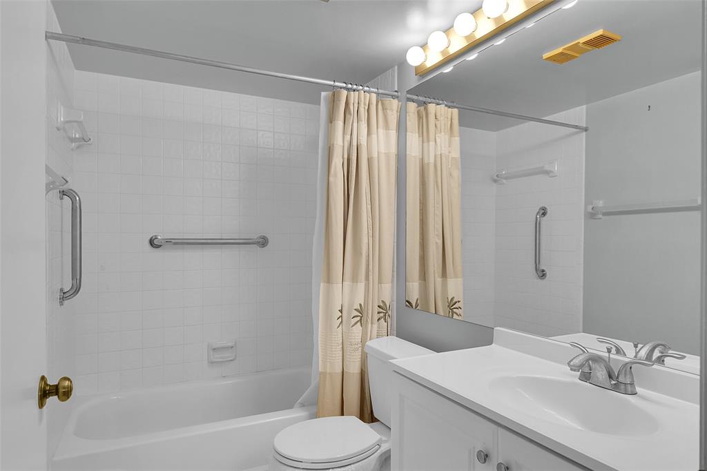 2905 Southwest 22nd Avenue, Unit 202 Delray Beach, FL 33445 - Photo 13 of 16