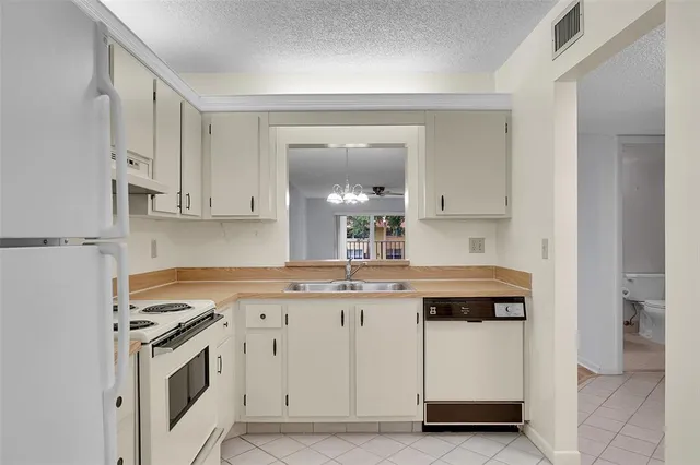 $248,000 | 2905 Southwest 22nd Avenue, Unit 202, Delray Beach, FL 33445