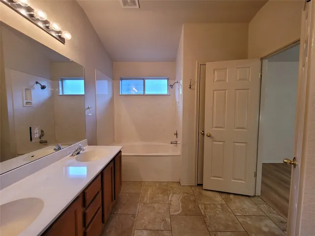 $1,895 | 15712 Cadoz Drive, Austin, TX 78728