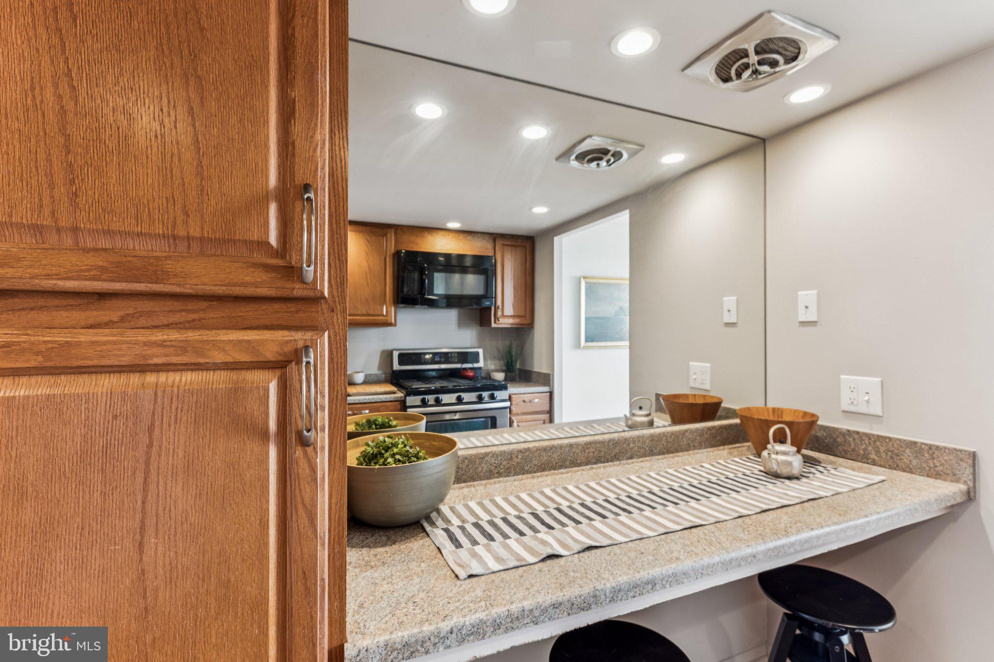 1326 Spruce Street, Unit 2304 Philadelphia, PA 19107 - Photo 8 of 16