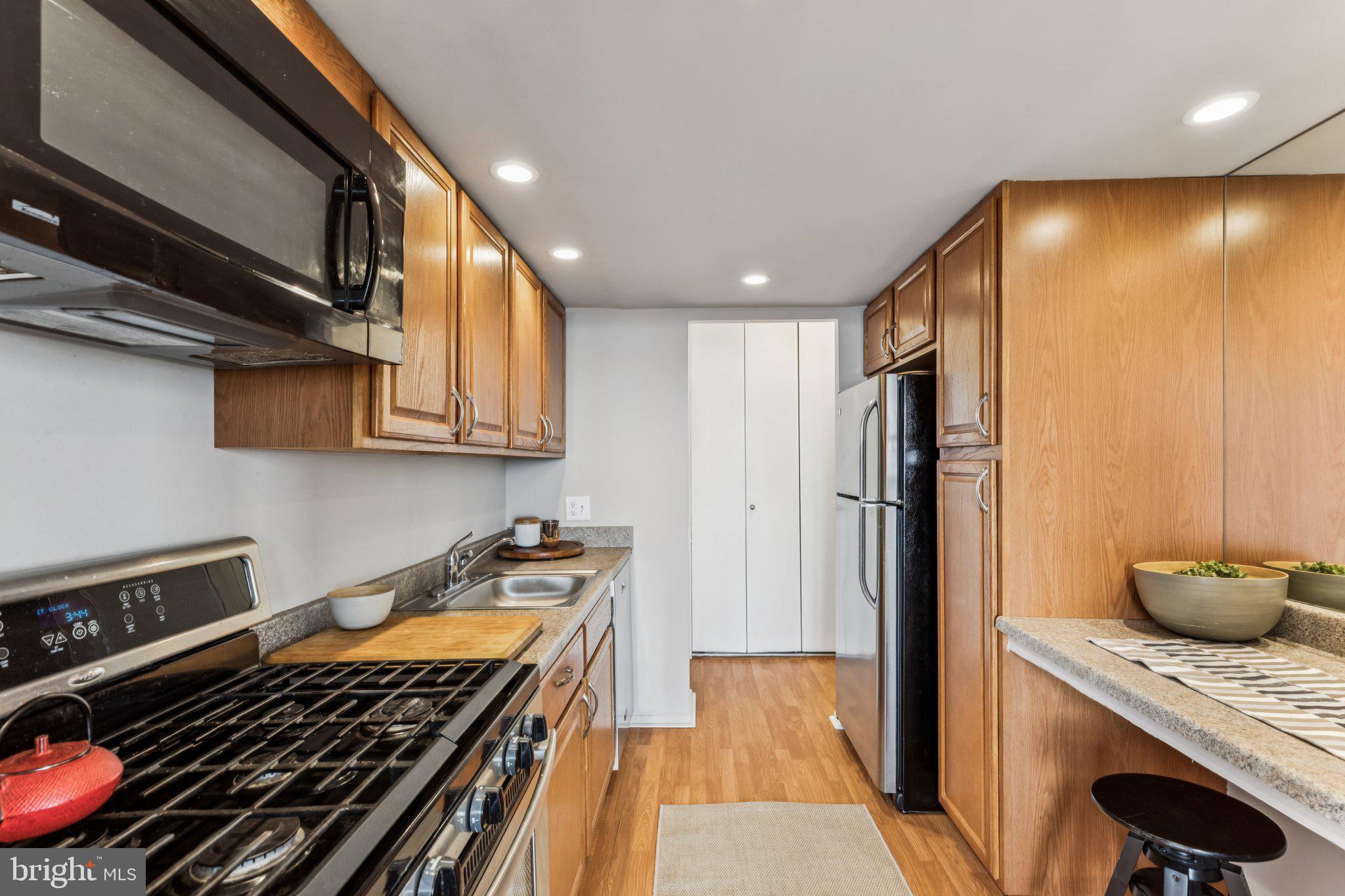 1326 Spruce Street, Unit 2304 Philadelphia, PA 19107 - Photo 9 of 16