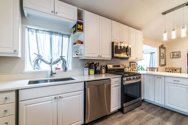 $544,900 | 2255 North 400 West, Angola, IN 46703