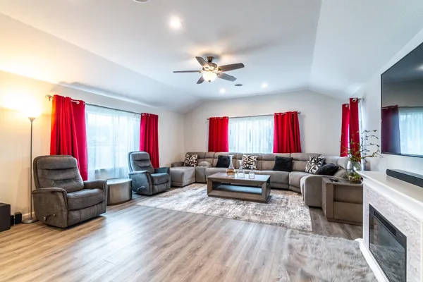 $525,000 | 2255 North 400 West, Angola, IN 46703