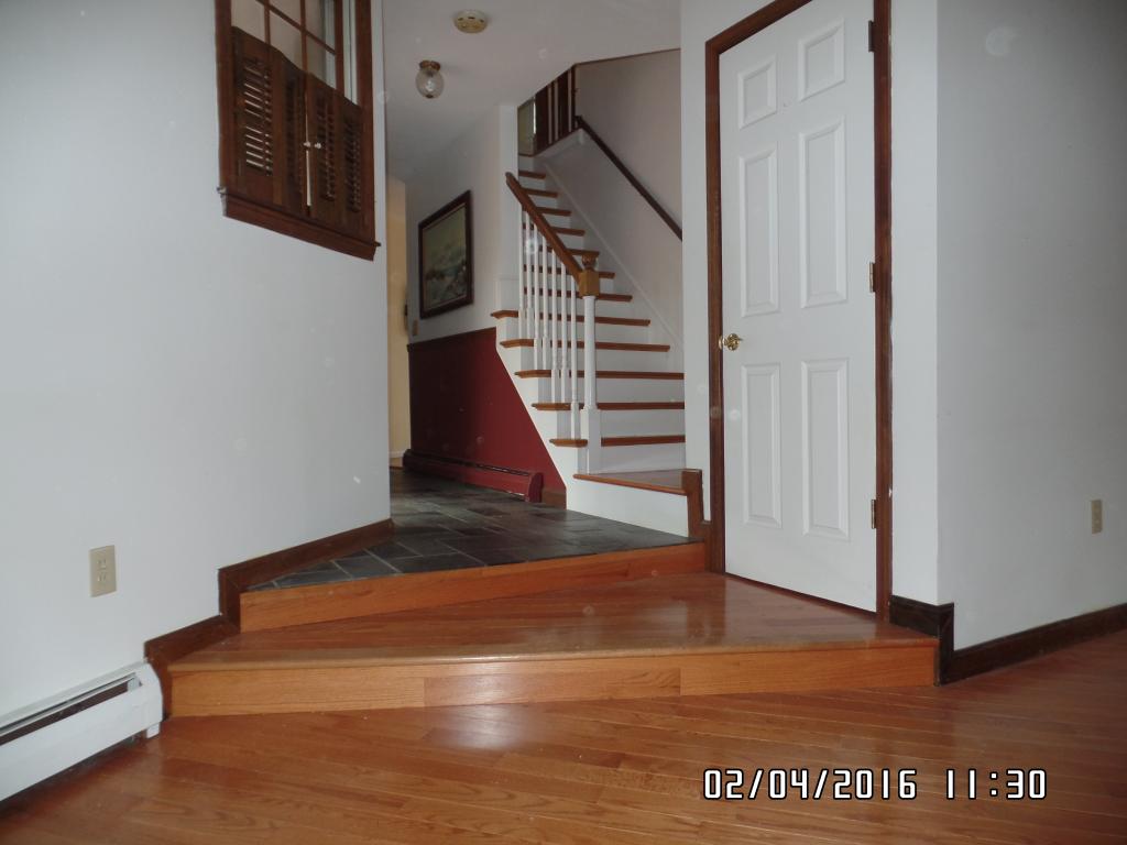 8 Winding Hollow Road Hudson, NH 03051 - Photo 3 of 27