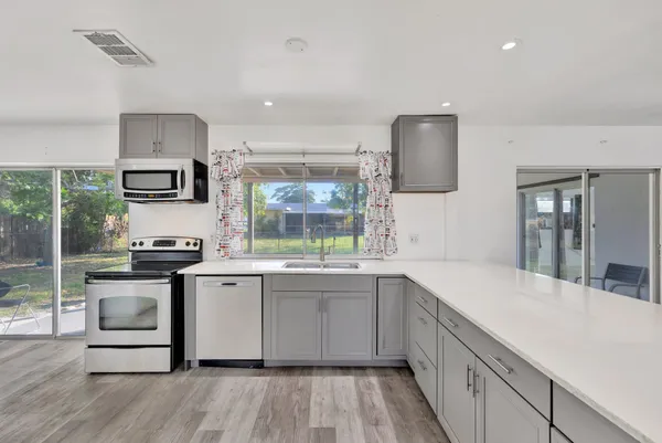 $3,400 | 5804 Northwest 14th Street, Sunrise, FL 33313