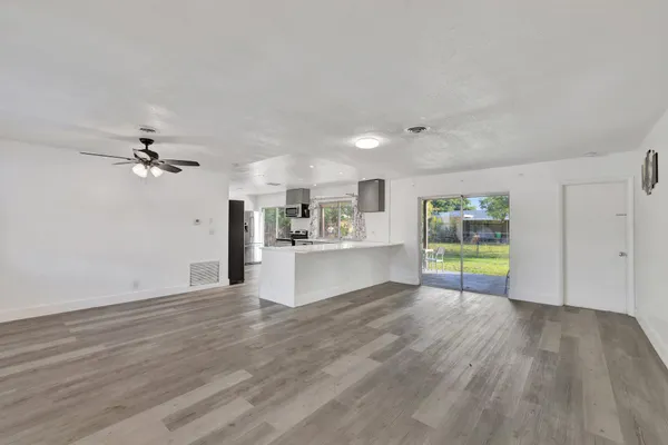 $3,400 | 5804 Northwest 14th Street, Sunrise, FL 33313