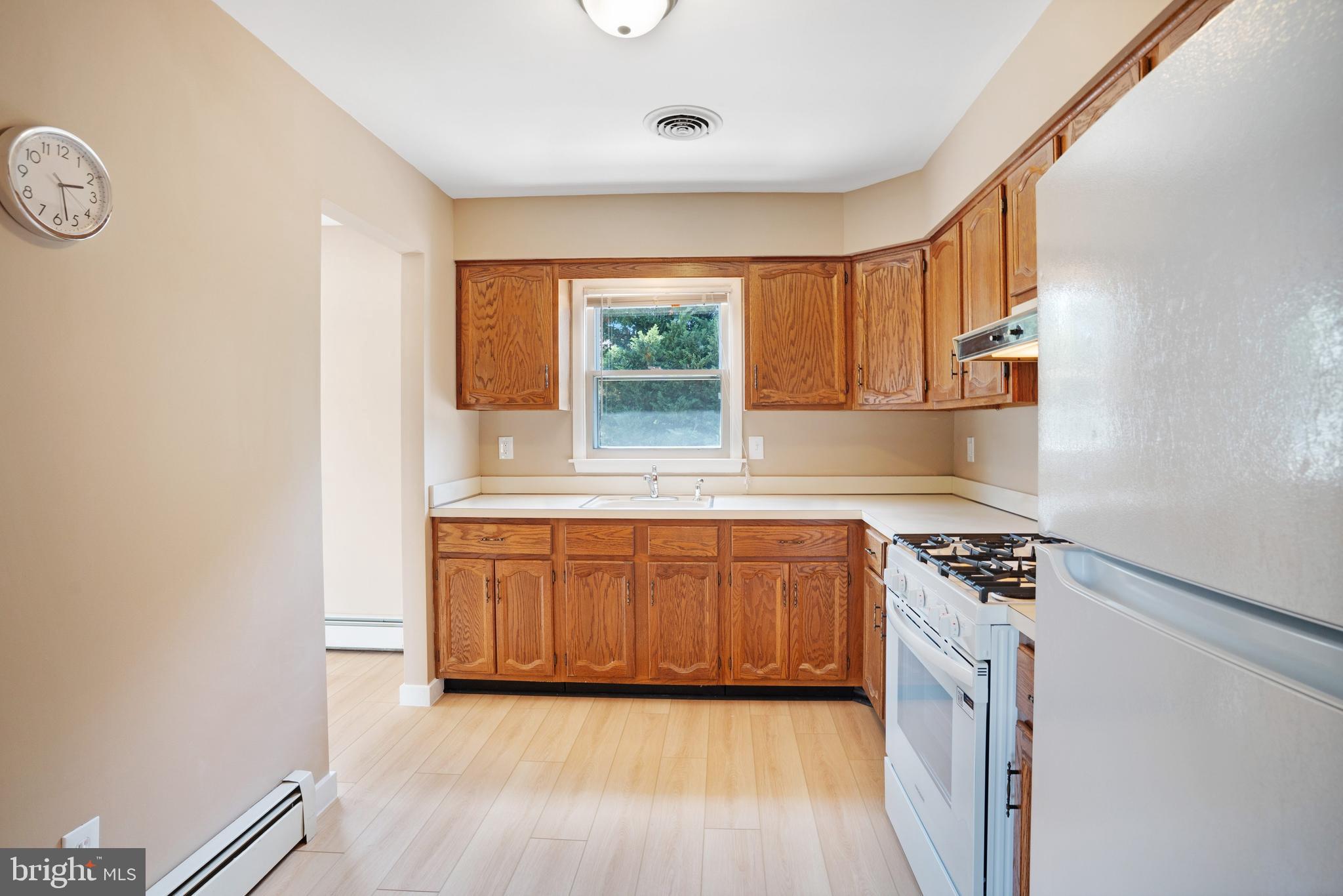 9 Norway Road Toms River, NJ 08757 - Photo 13 of 33 Kitchen