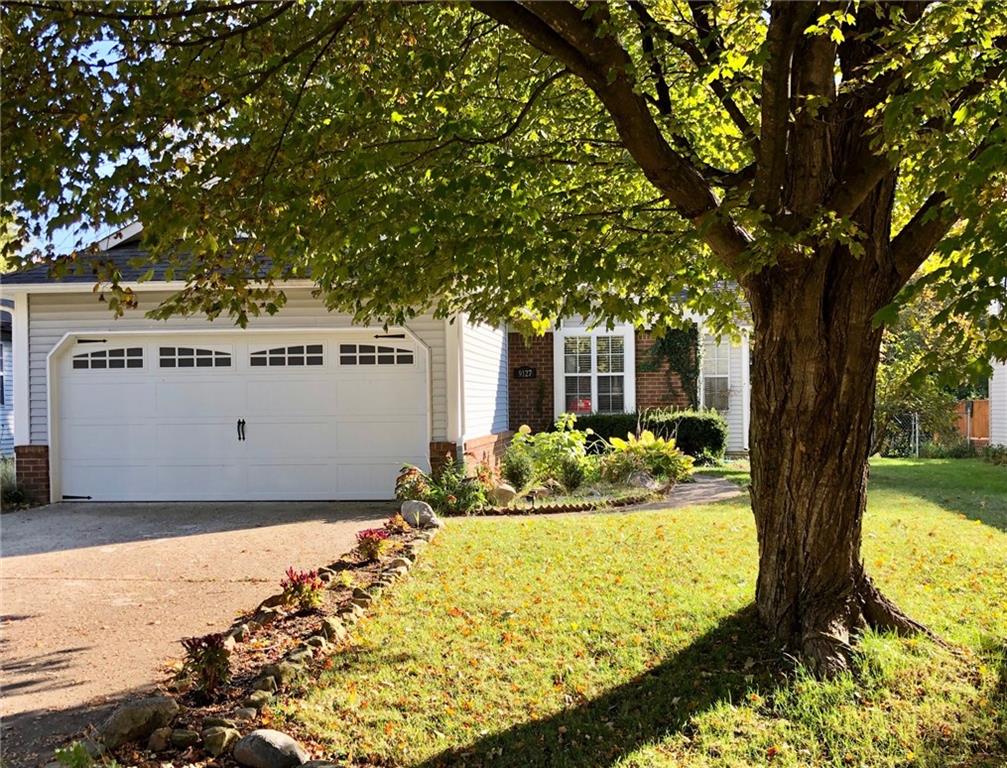 9127 Warwick Road Indianapolis, IN 46240 - Photo 2 of 27