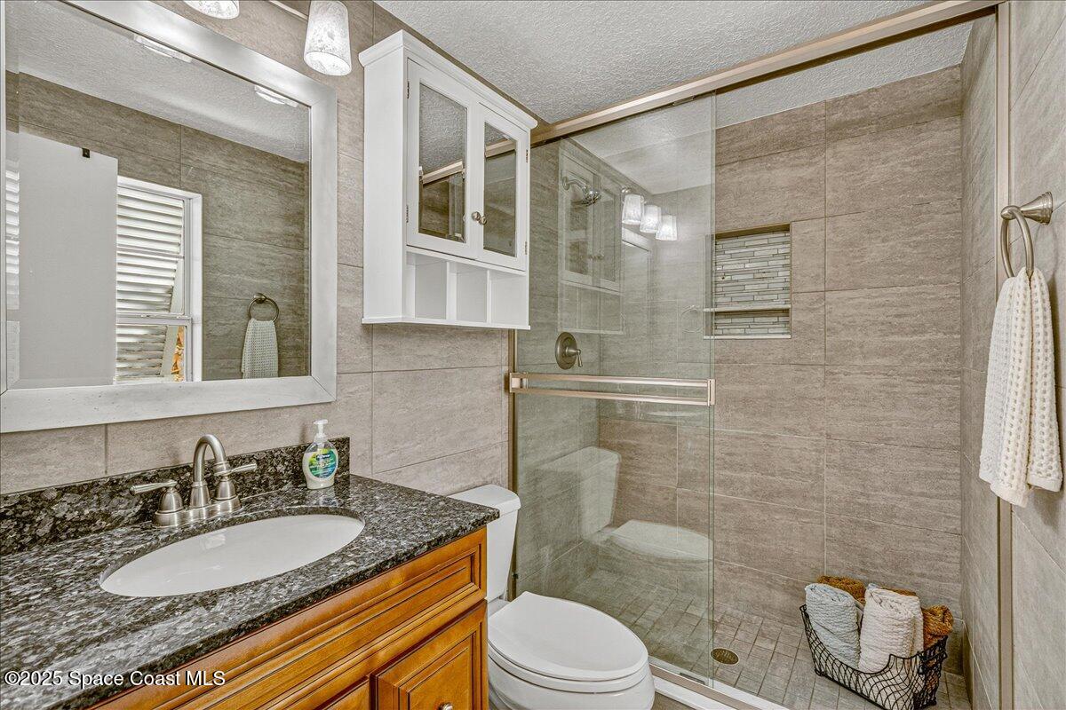 2007 Oak Street Melbourne Beach, FL 32951 - Photo 10 of 53 44-2007-Oak-226