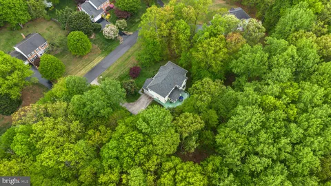 $1,074,000 | 19006 Raines Drive, Derwood, MD 20855