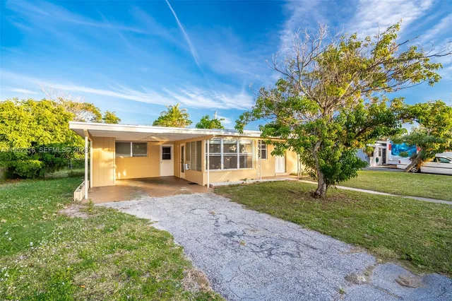 $349,900 | 5196 Northeast 19th Avenue, Pompano Beach, FL 33064