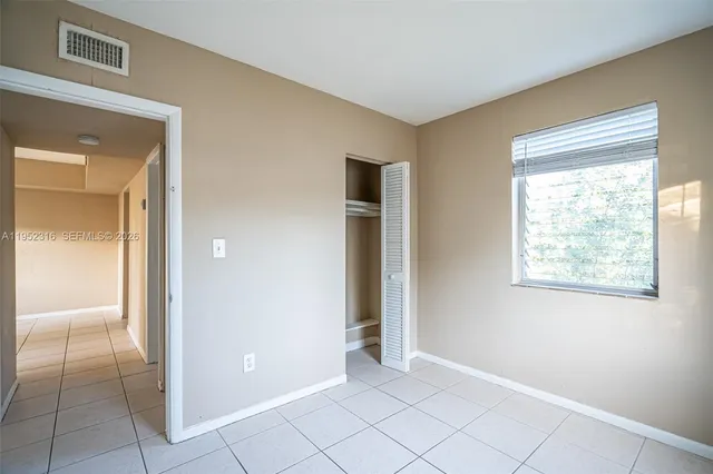 $349,900 | 5196 Northeast 19th Avenue, Pompano Beach, FL 33064