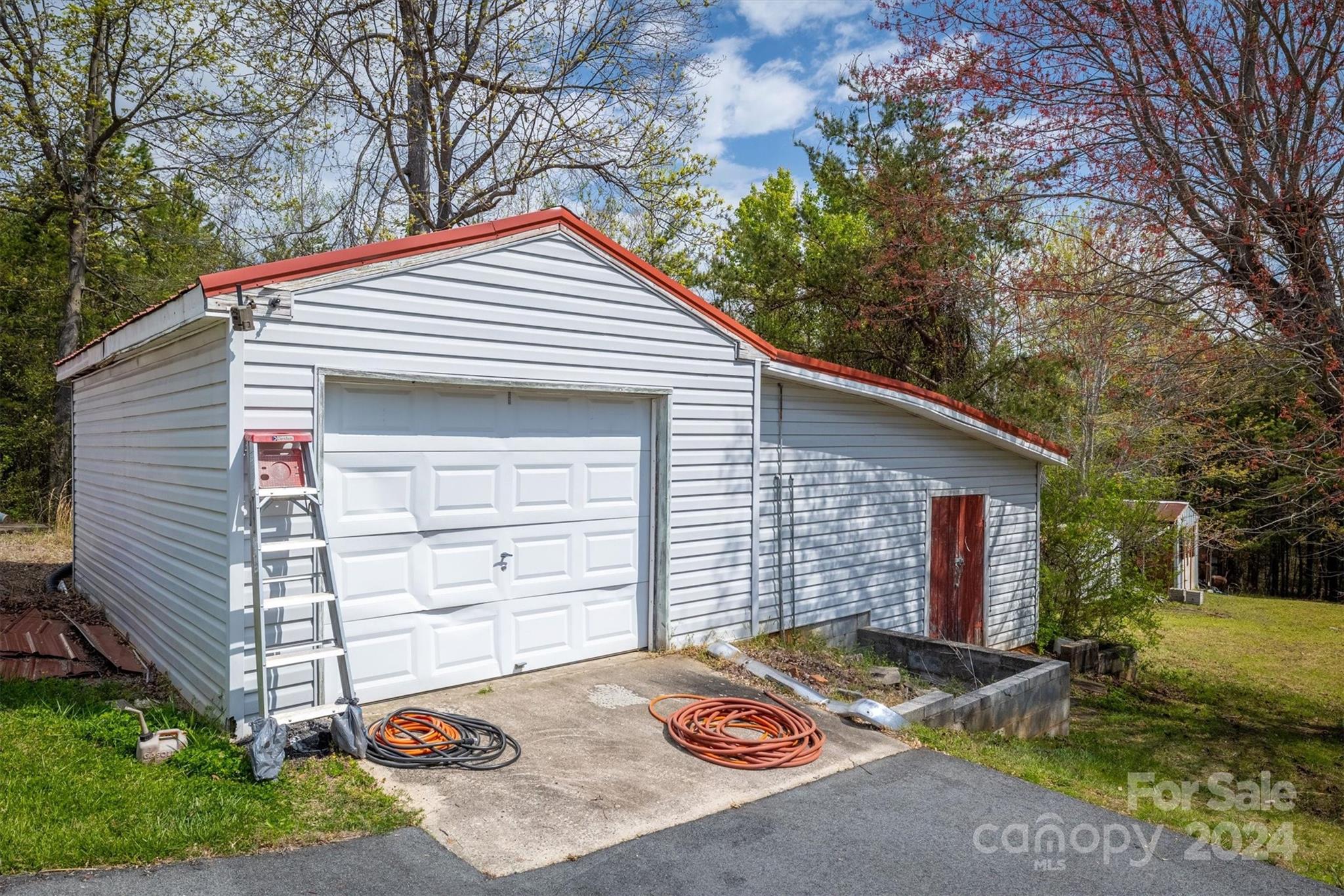 3970 Snowhill Church Road Morganton, NC 28655 - Photo 29 of 32 Gallery Image 29