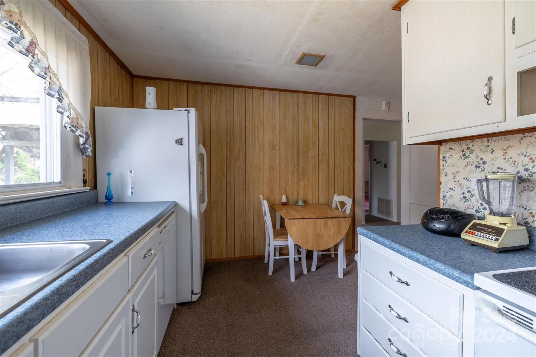 3970 Snowhill Church Road Morganton, NC 28655 - Photo 10 of 32 Gallery Image 10