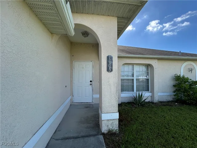 $1,550 | 1605 Nelson Road North, Cape Coral, FL 33993