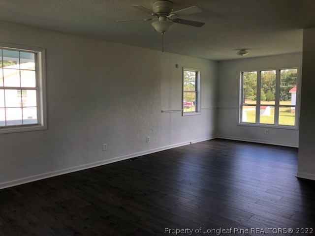 1562 Andrews Road Red Springs, NC 28377 - Photo 5 of 13 Gallery Image 5