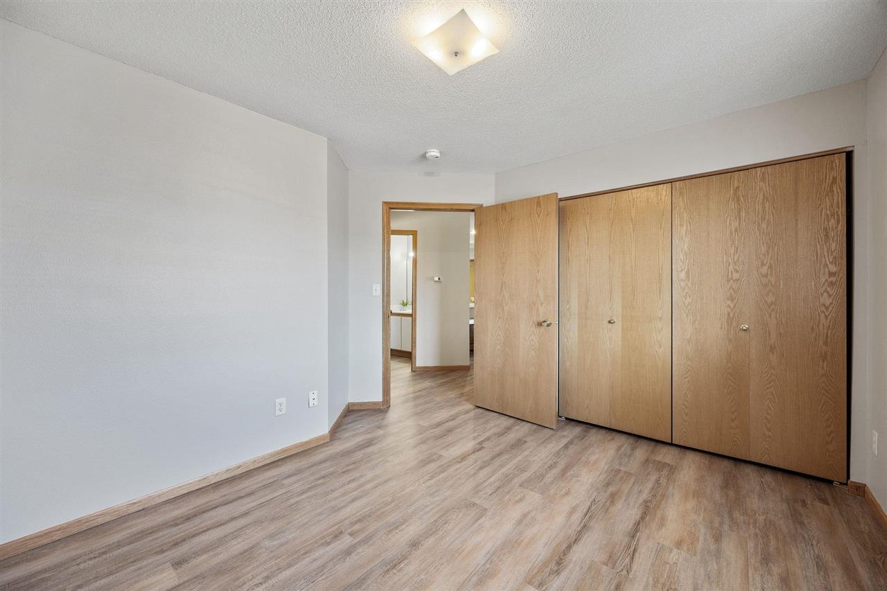 2268 Holiday Road, Unit 401 Coralville, IA 52241 - Photo 7 of 9 Gallery Image 7