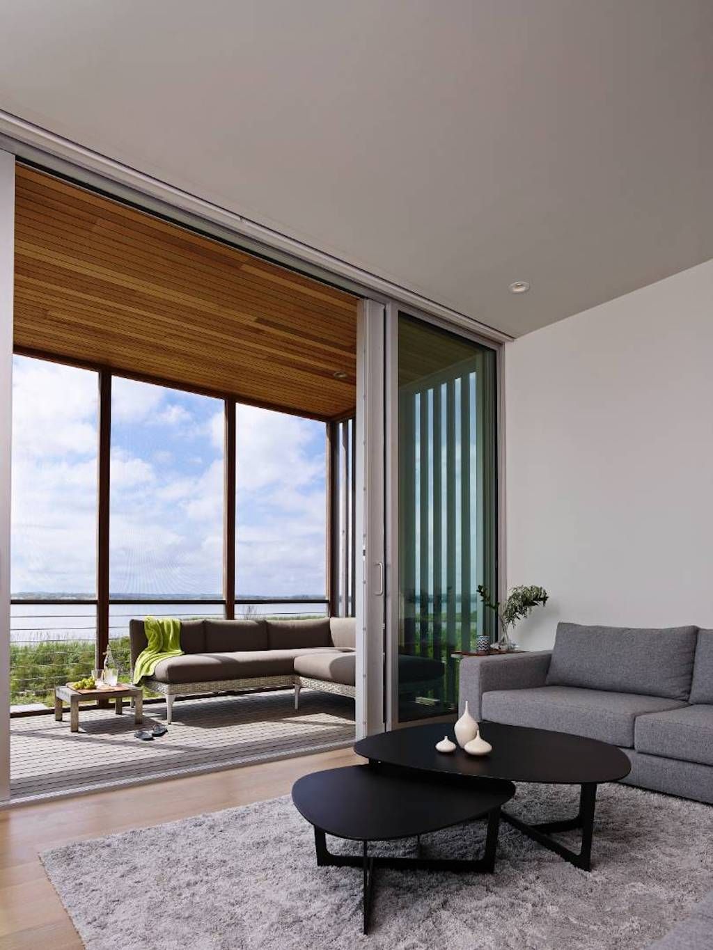 5 Burnetts Cove Road Water Mill, NY 11968 - Photo 15 of 31