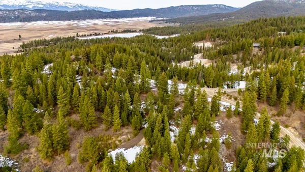 $240,000 | 13 Sarah Way, Cascade, ID 83611