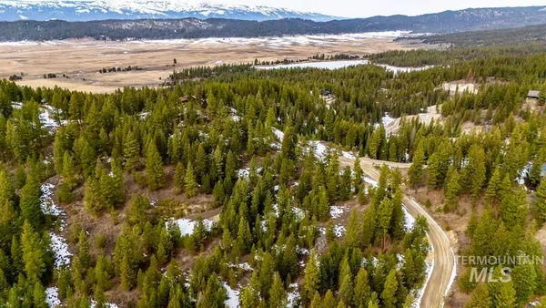 $240,000 | 13 Sarah Way, Cascade, ID 83611