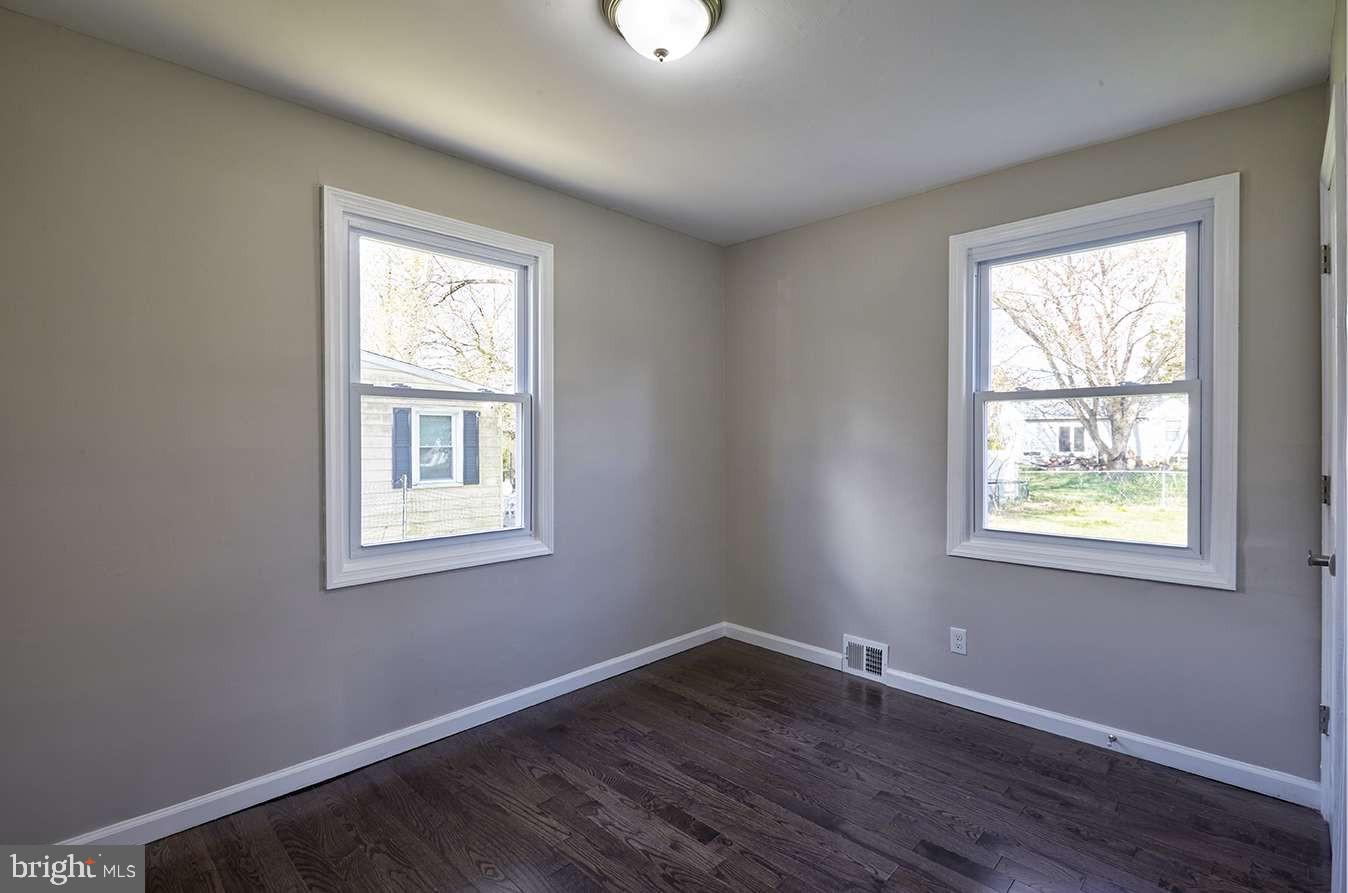 111 Edison Road Cherry Hill, NJ 08034 - Photo 11 of 25