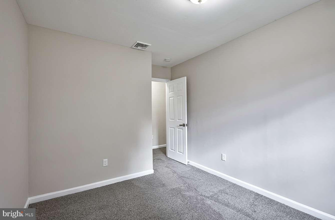 111 Edison Road Cherry Hill, NJ 08034 - Photo 17 of 25