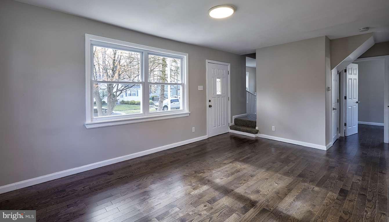 111 Edison Road Cherry Hill, NJ 08034 - Photo 6 of 25