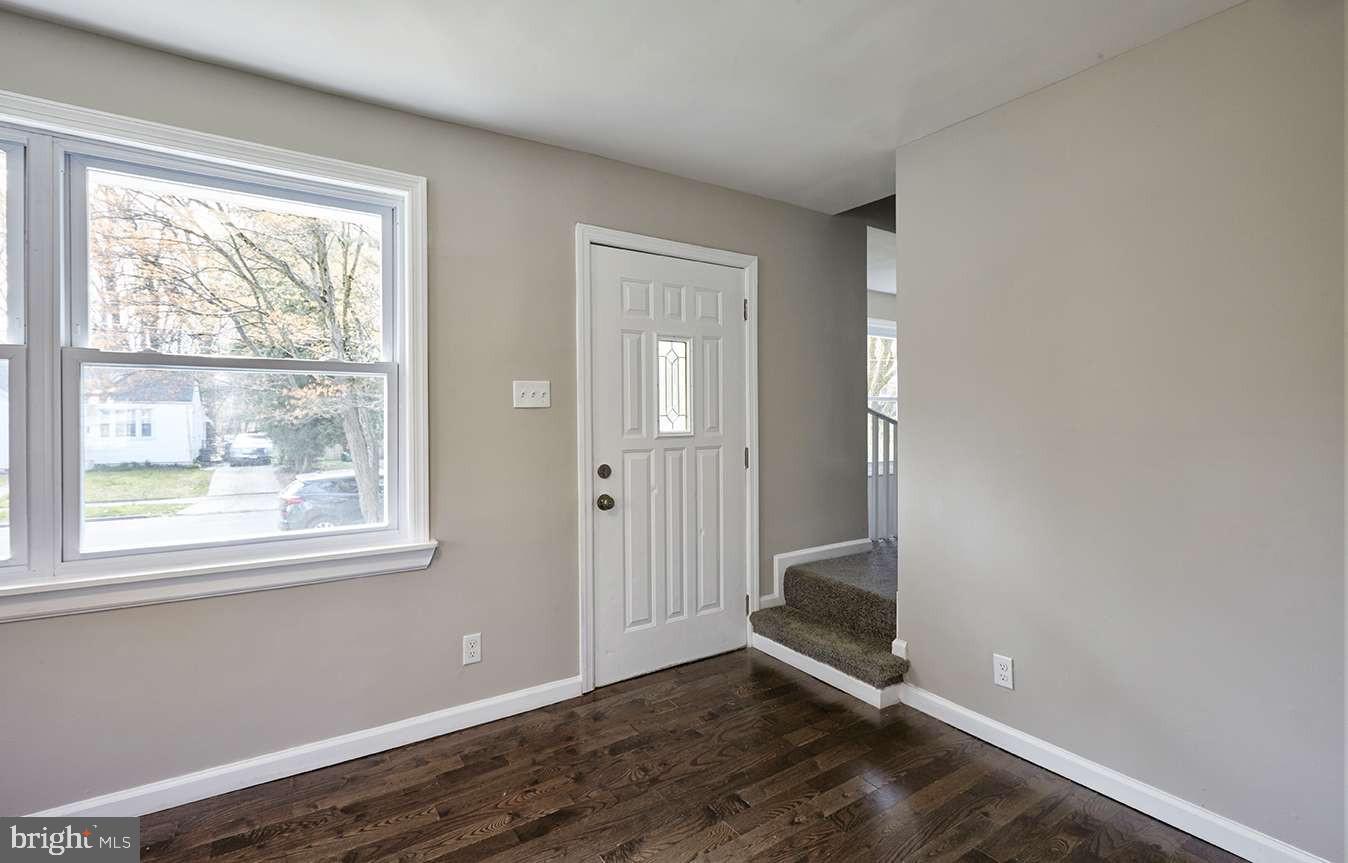 111 Edison Road Cherry Hill, NJ 08034 - Photo 10 of 25