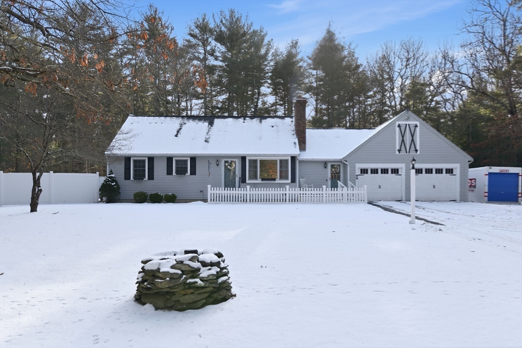 80 Walnut Street Middleboro, MA 02346 - Photo 28 of 34 a front view of a house with a yard