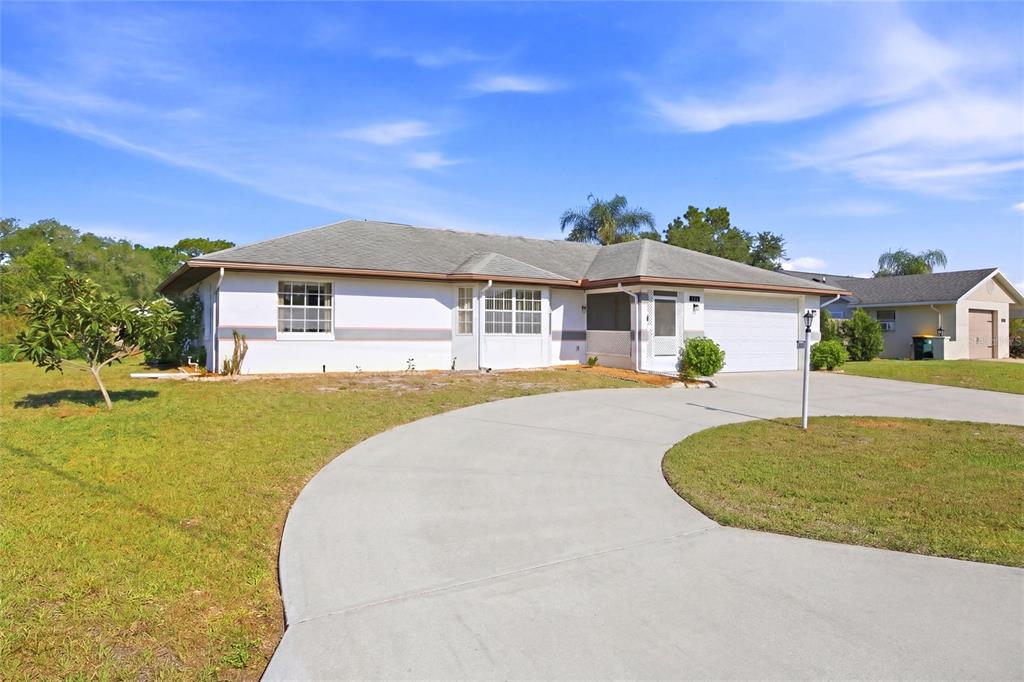 4201 Loquat Road Sebring, FL 33875 - Photo 2 of 39