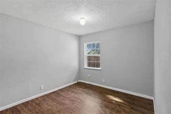 $239,000 | 1304 East Lovers Lane, Arlington, TX 76010