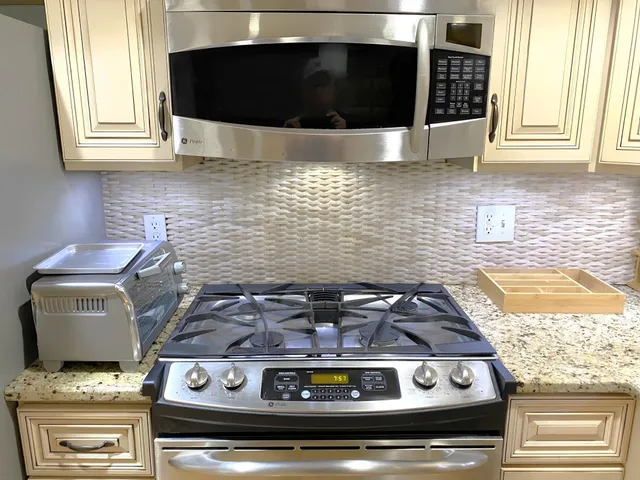 $4,000 | 328 Garden Street, Unit 1, Hoboken, NJ 07030