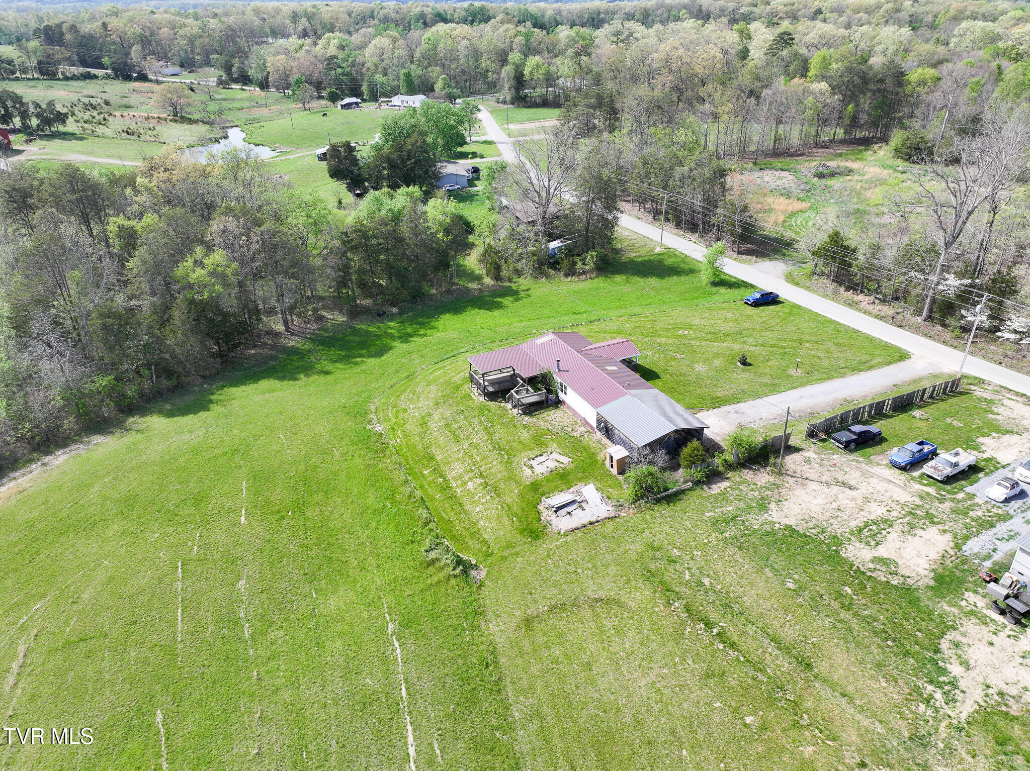 815 Flatwoods Road Mosheim, TN 37818 - Photo 39 of 65 36 (2)