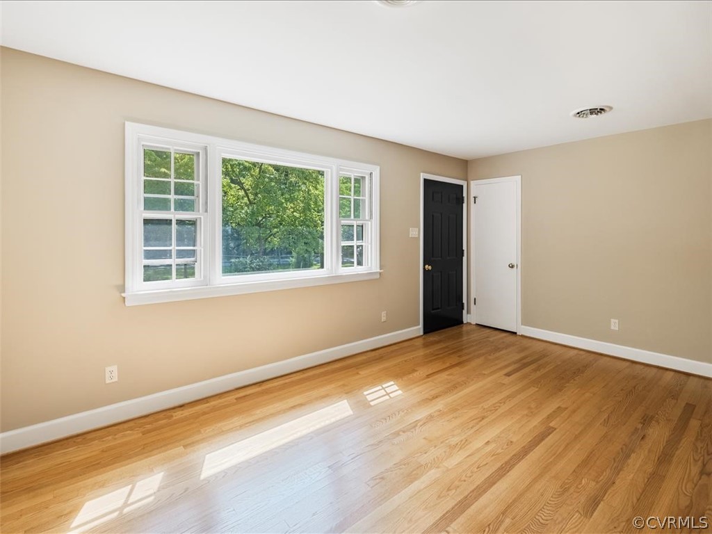 10517 Qualla Road Chesterfield, VA 23832 - Photo 3 of 27 Living Room