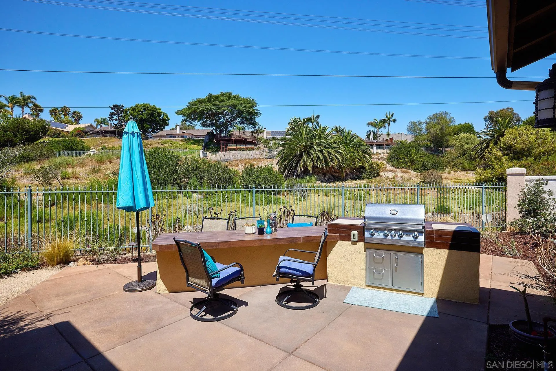 2012 Hummingbird Road Carlsbad, CA 92011 - Photo 32 of 44 Gallery Image 32