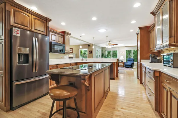 $799,950 | 44 Inwood Court, Crossville, TN 38558