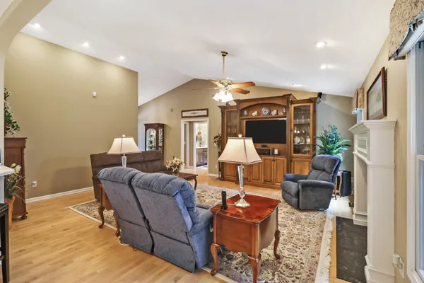 $799,950 | 44 Inwood Court, Crossville, TN 38558