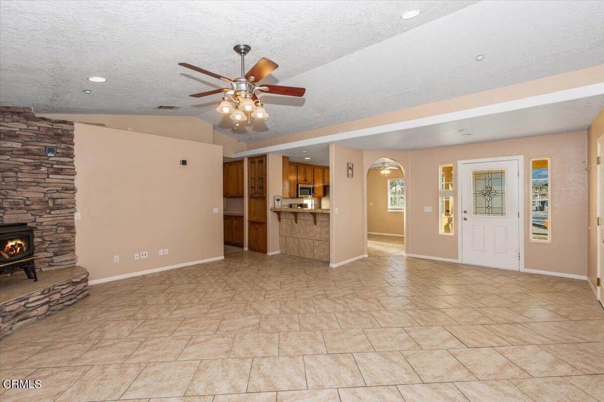 1728 Del Rosa Road Pinon Hills, CA 92372 - Photo 5 of 17 a view of an empty room with closet and a window