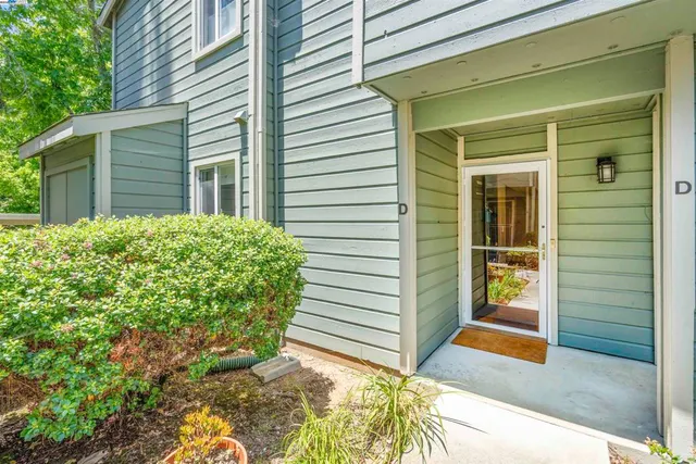 $2,950 | 760 Canyon Oaks Drive, Oakland, CA 94605