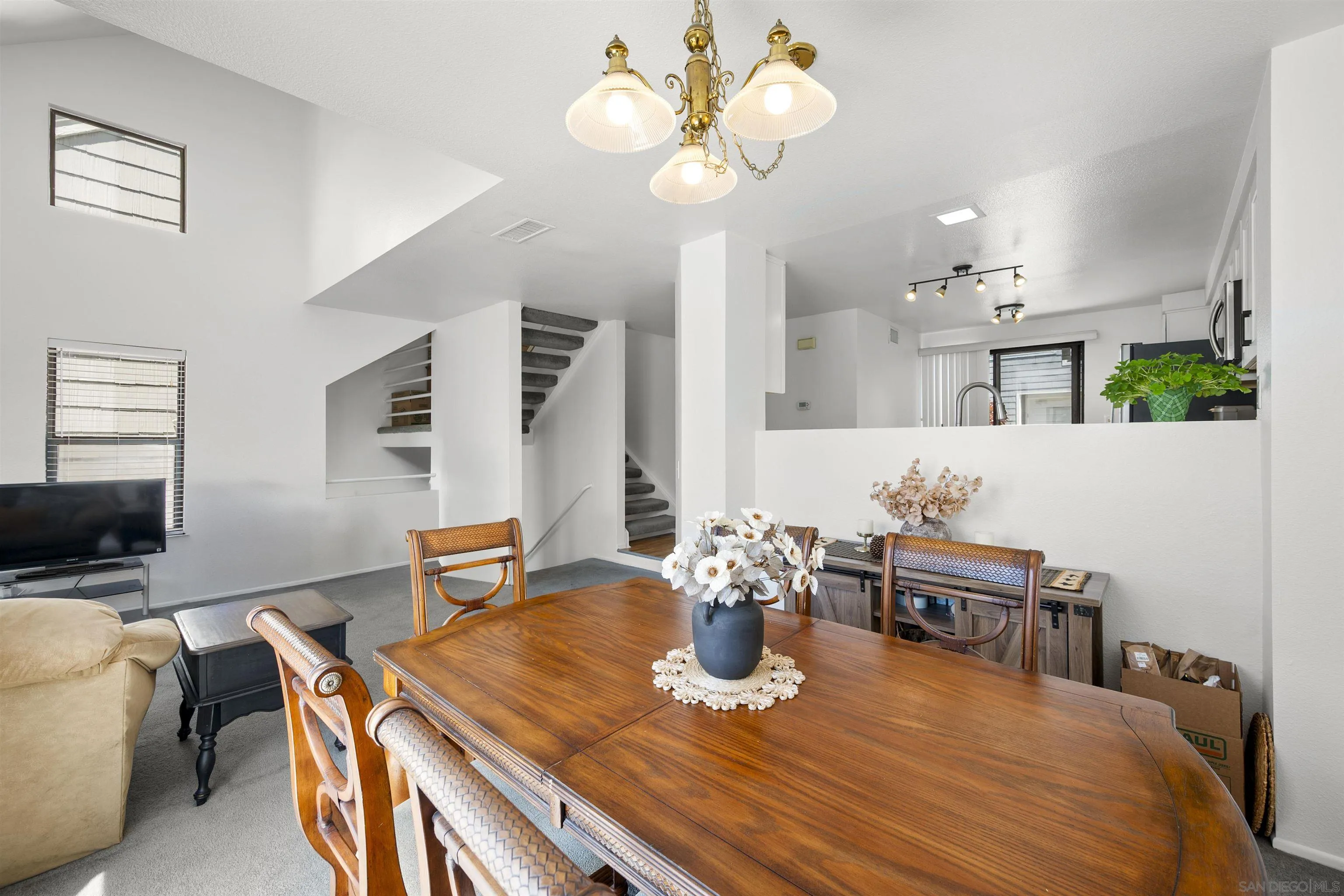 11061 Scripps Ranch Boulevard San Diego, CA 92131 - Photo 15 of 66 a dining room with furniture and window
