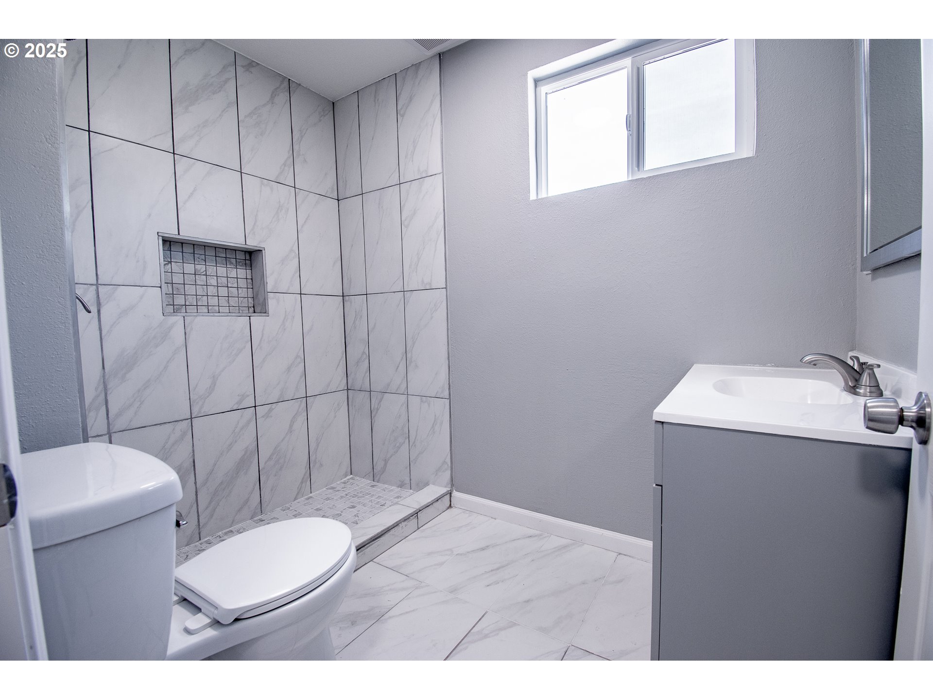 278 Cherry Court Cottage Grove, OR 97424 - Photo 20 of 36