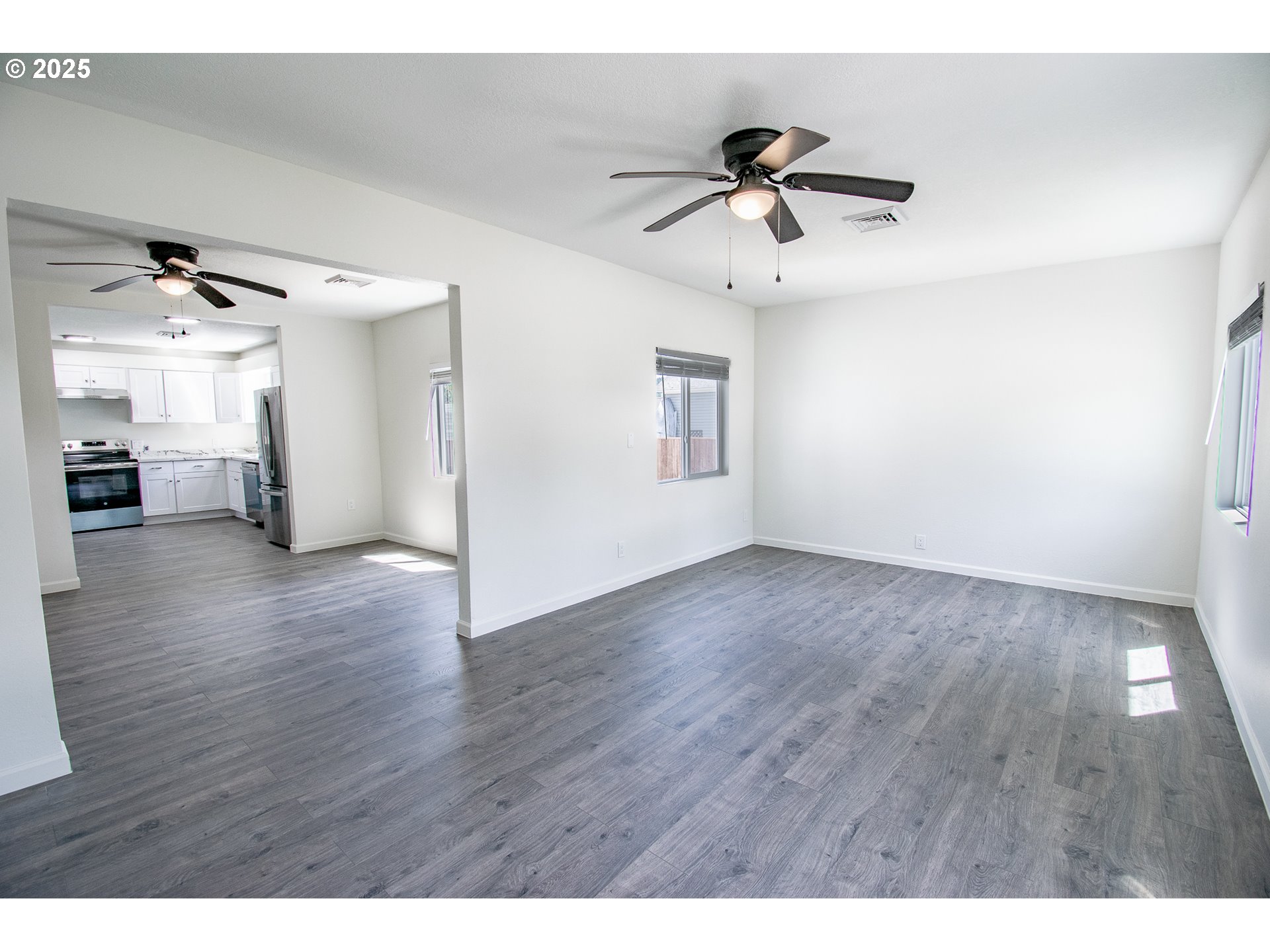 278 Cherry Court Cottage Grove, OR 97424 - Photo 6 of 36