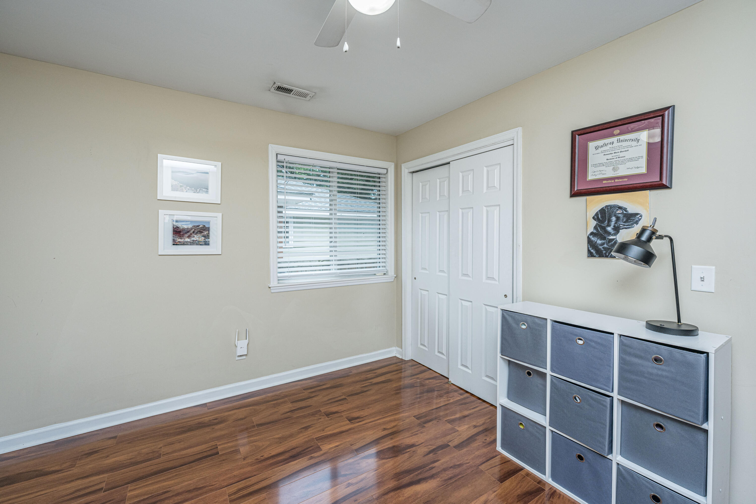 1240 Camellia Road Charleston, SC 29407 - Photo 28 of 38 1240CamilliaRdINT026