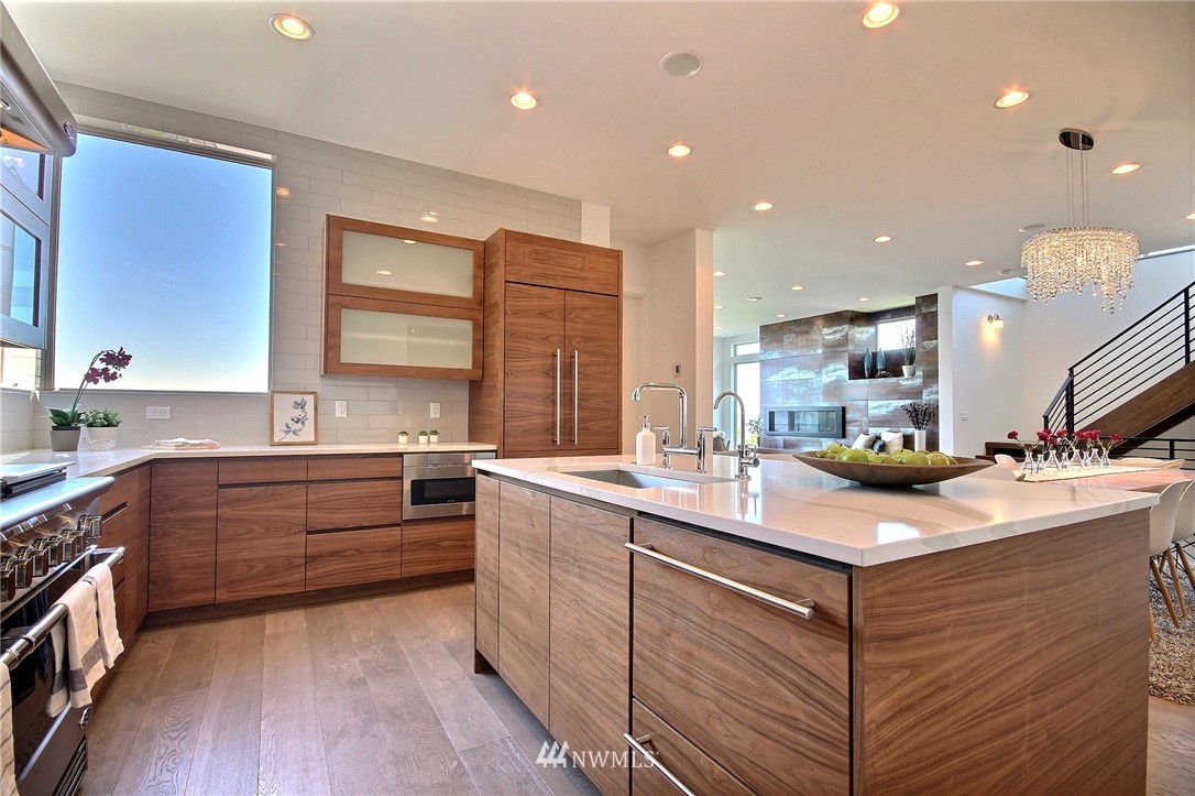 5937 Atlas Place Southwest Seattle, WA 98136 - Photo 10 of 25 Gallery Image 10