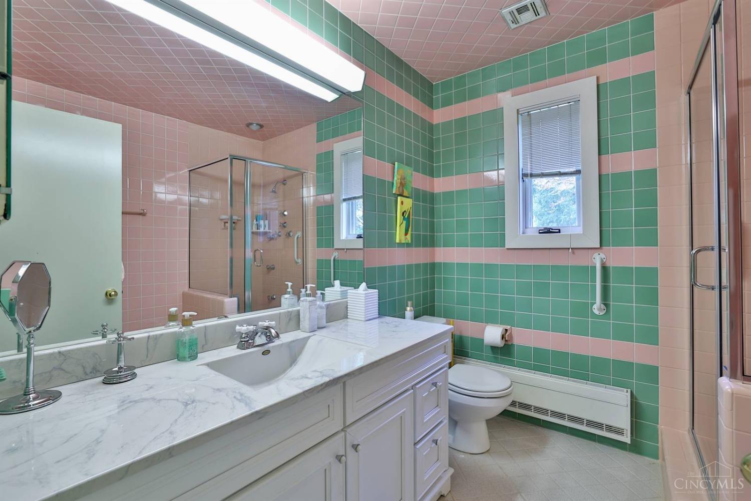 7100 Knoll Road Amberley, OH 45237 - Photo 24 of 50 Gallery Image 24
