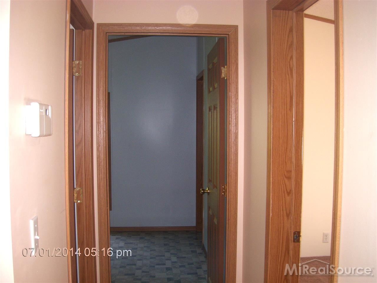 1880 Maple Road Smiths Creek, MI 48074 - Photo 8 of 13 31186715-7.JPG