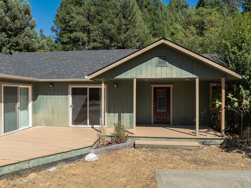 781 Cheney Creek Road Grants Pass, OR 97527 - Photo 3 of 52 3