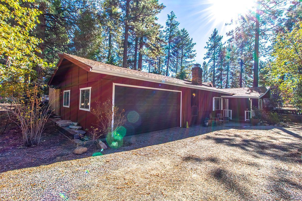 54789 Daryll Road Idyllwild, CA 92549 - Photo 44 of 44 a front view of a house with a yard