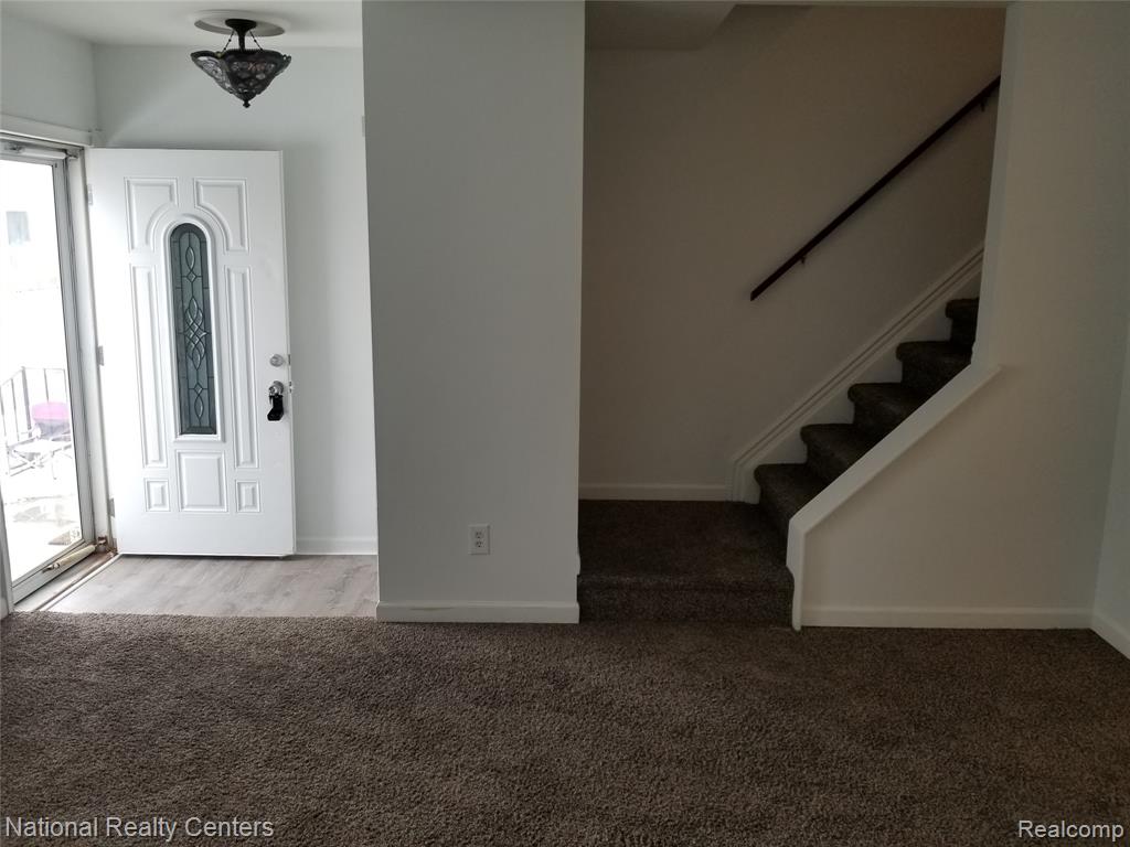 15175 Raphael Terrace Warren, MI 48088 - Photo 7 of 20